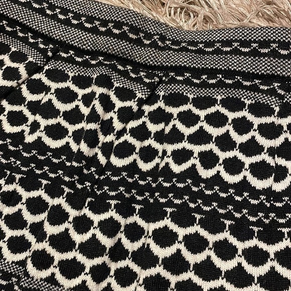 JESSICA Simpson Mini Skater Skirt - Picture 3 of 7